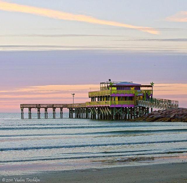 Aparthotel Dockside Daze! Galveston Exterior foto